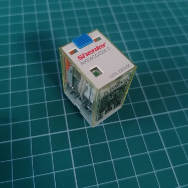 Реле RKE4CO220LT, 4CO, 5A(250VAC/30VDC), 220VDC, мех. индикация, тест-кнопка с блокировкой, LED