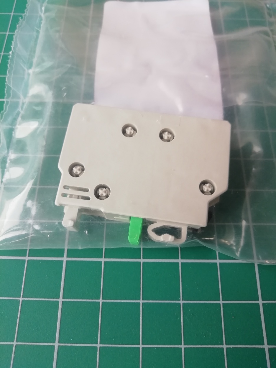 Блок контакт BCXMFE10 (1NO) фронтальный