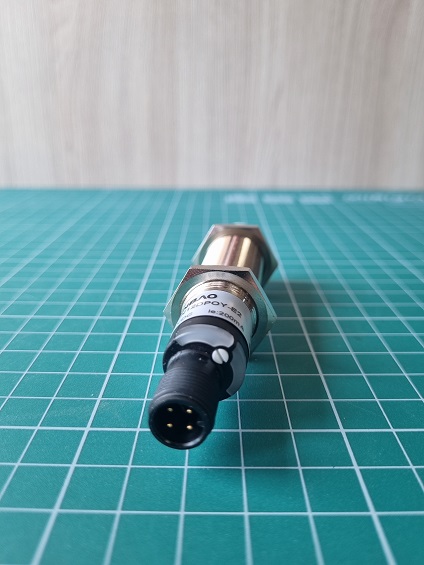LANBAO CR18XCN12DPOY-E2 Ёмкостной датчик М18х80мм PNP NO Sn=12мм разъем М12