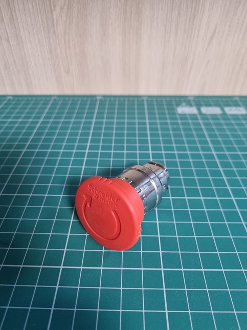 КНОПКА АВАР.ОСТ. 22ММ КРАСНАЯ ZB4BS844