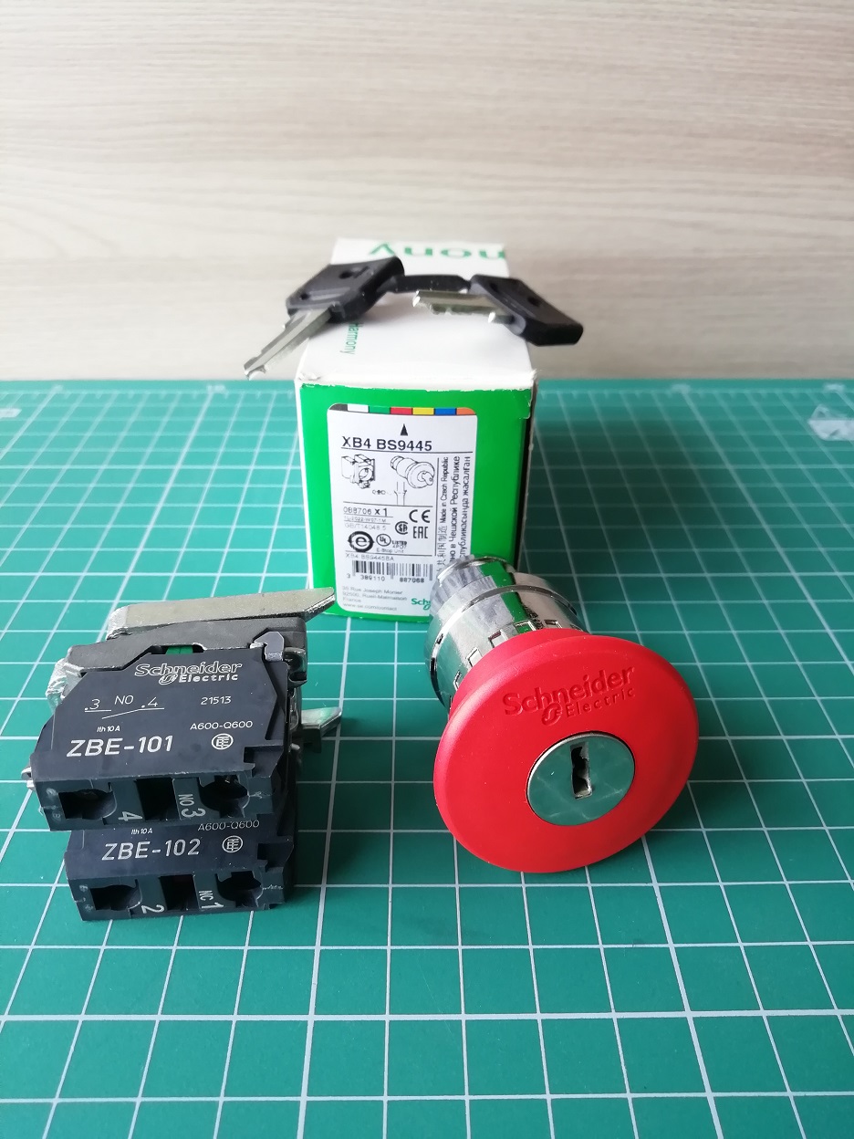 КНОПКА АВАРИЙНОГО ОСТ. 22ММ 1НО+1НЗ С КЛЮЧЕМ XB4BS9445