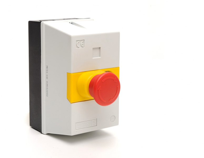 Корпус автомата защиты двигателя серии MKS, с аварийной кнопкой "Грибок" 40мм