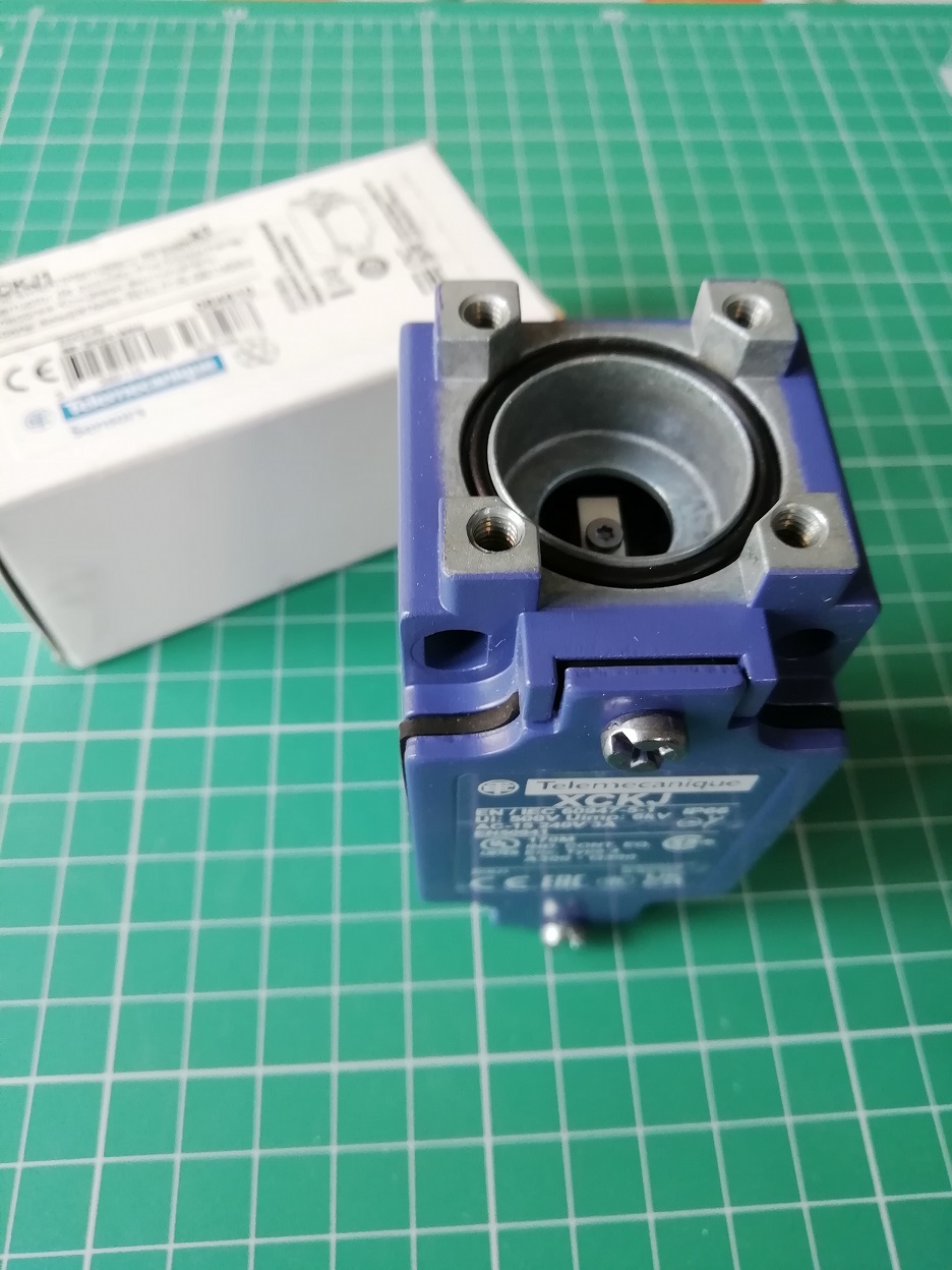 КОРПУС КОНЦЕВОГО ВЫКЛЮЧАТЕЛЯ ZCK-J1 (ZCKJ1)