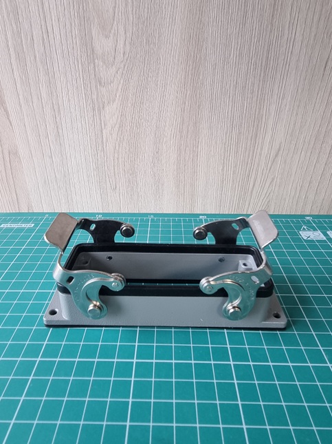 Корпус разъема, размер H24B, приборный, с фиксатором, металл, IP65, RAL 7037