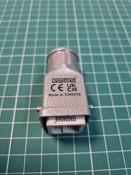 Кожух со штепселем металлический, 4 полюса, 10A, верхний ввод (PG 11), IP65 EBM04FU30