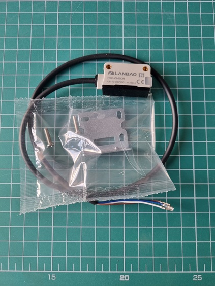 LANBAO PSE-CM3DR оптический датчик 32,5x20x10,6мм RS-485 Sn=3м (D-тип TOF) кабель 2м