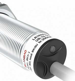 LANBAO LR18XCF05LIM индуктивный датчик М18х61,5мм 0...20mA Sn=5мм кабель 2м