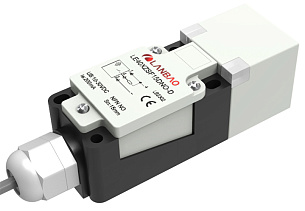 LANBAO LE40XZSN15LIUM-D индуктивный датчик 40х40х140мм, 10мм, 0-10В и 0-20мА, клеммы