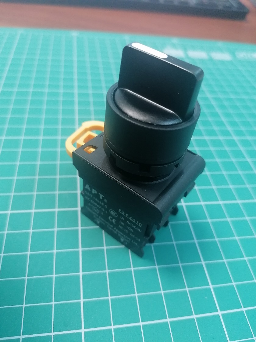 Переключатель PB3E, черный, I-0-II, фиксация, 2NO, 6A 230VAC/24VDC, без подсветки, 22mm, IP65