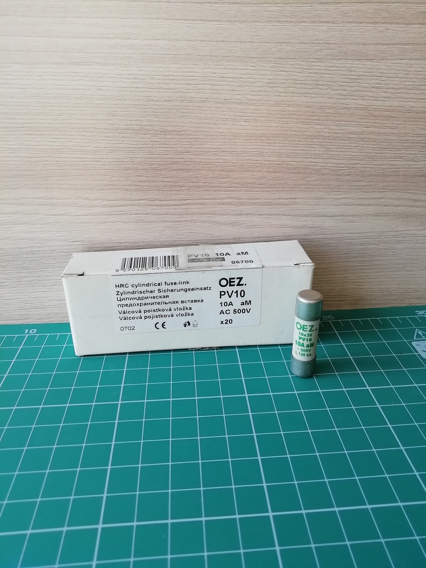 Плавкая вставка PV10 10A aM Un 500 V a.c./250 V d.c., размер 10x38, aM - характеристика моторная только против короткого замыкания, без Cd/Pb