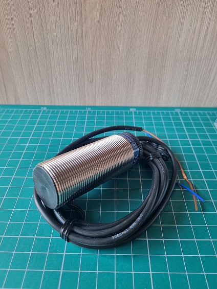 ИНДУКТИВНЫЙ ДАТЧИК ЦИЛИНДР NC XSAV11801