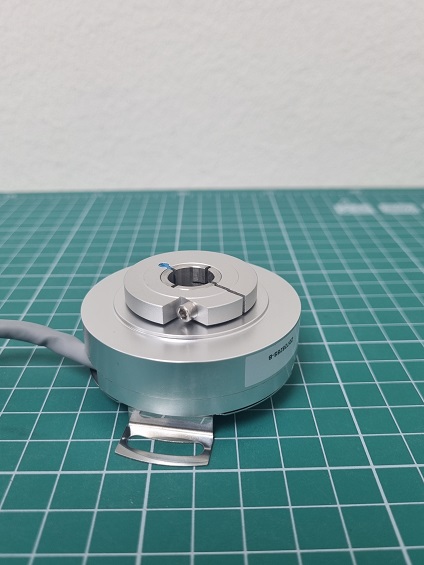 LANBAO ENI58KB12-6E1024H-T2 Инкрементальный энкодер Размер 58, 8-30 DC, Кабель 2м, HTL, 1024имп/об,