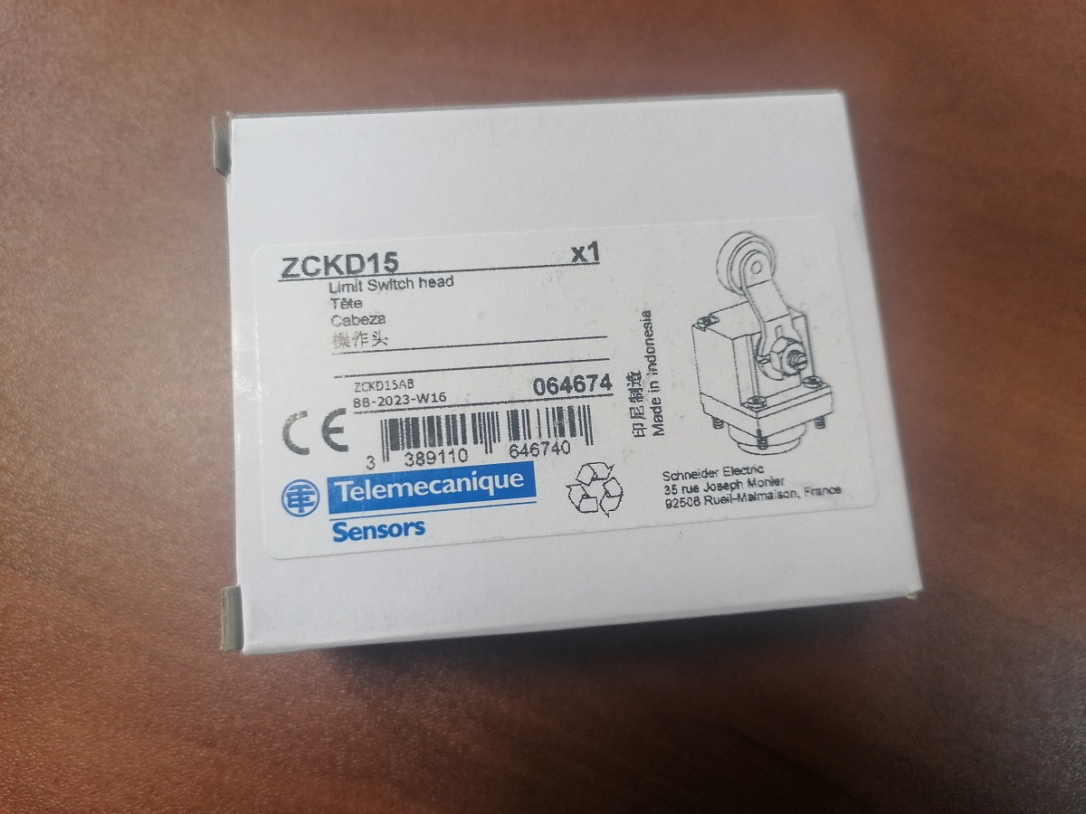 ГОЛОВКА ZCK-D15 КОНЦЕВОГО ВЫКЛЮЧАТЕЛЯ ZCK D15 (ZCKD15)