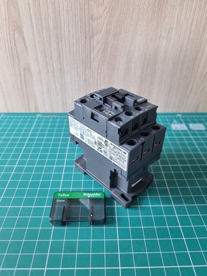 КОНТАКТОР 3Р,12 A,НО+НЗ,220V50ГЦ