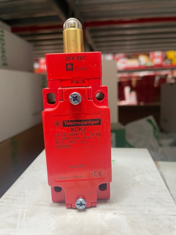 КОНЦЕВОЙ ВЫКЛЮЧАТЕЛЬ XCKJ432685