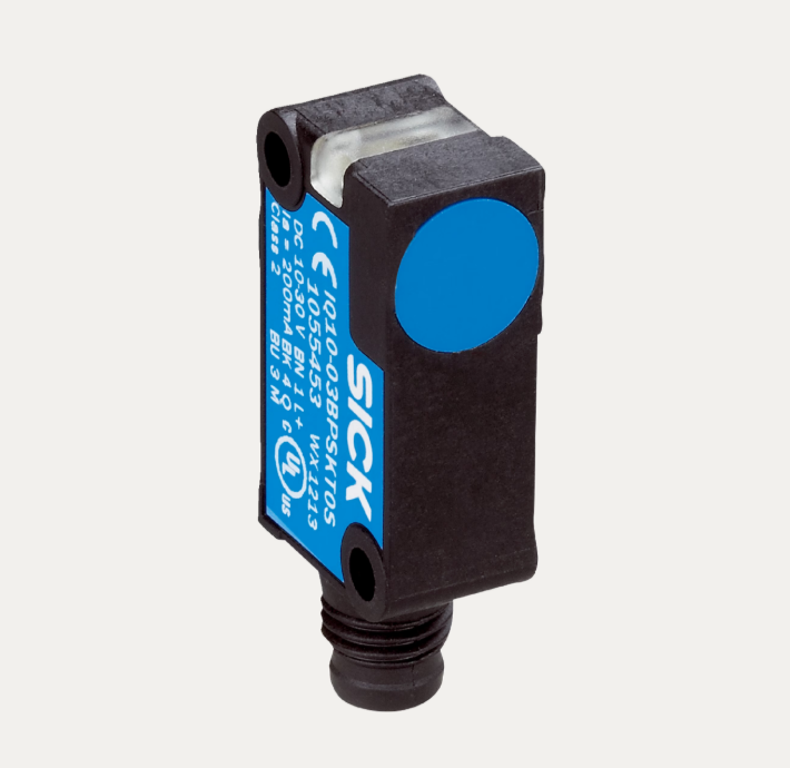 Индуктивный датчик близости ,кабель трёхпроводный 2 м (1055447) IQ10-03BPSKW2S SICK