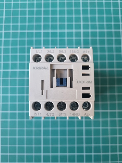 Мини-контактор UKD1-9M-10-24DC, 3P, 9A(AC-3), 20A(AC-1), 4kW(400VAC), Uк=24VDC, 1NO