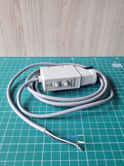 LANBAO SPM-TPR-RG датчик контраста PNP