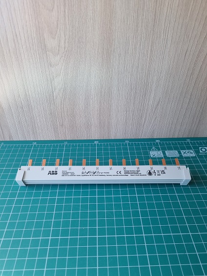 3ф.шина к. 12мод.63А PS3/12