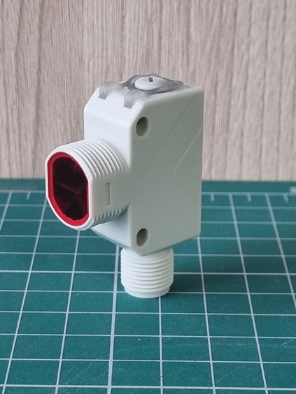 LANBAO PSR-PM3DPBR-E2 оптический датчик гибридный корпус PNP NO/NC Sn=3м (R-тип) разъем M12