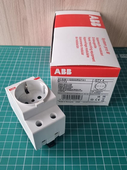 Розетка щитовая 2Р+N 16A ABB