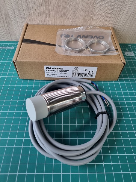 LANBAO LR30XCN40DNOY индуктивный датчик M30x62мм NPN NO Sn=40мм кабель 2м