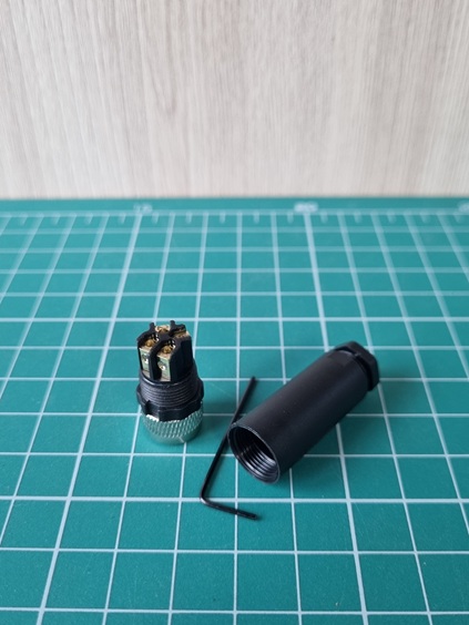 LANBAO QE8-N4F прямой разъем M8 4pin