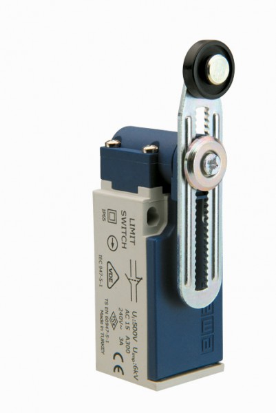 Концевой выключатель, привод реверсивный пластиковый ролик 18мм с угловым действием, регулируемый (1НЗ+1НО, мгновенное сраб.), серия L5, пластиковый корпус (240В AC, 3А), IP65 L5K13MEP122