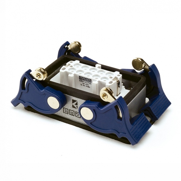 Кожух с гнездом (монтаж на перегородке) металлический, 10 полюсов, 16A, нижний ввод, IP65 EBM10PM44