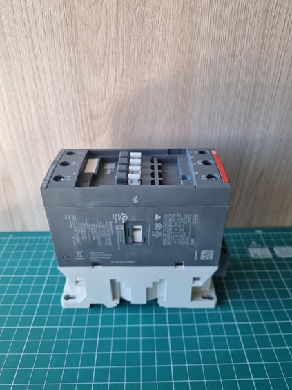 Контактор AF52-30-00-13 с универсальной катушкой управления 100-250В AC/DC