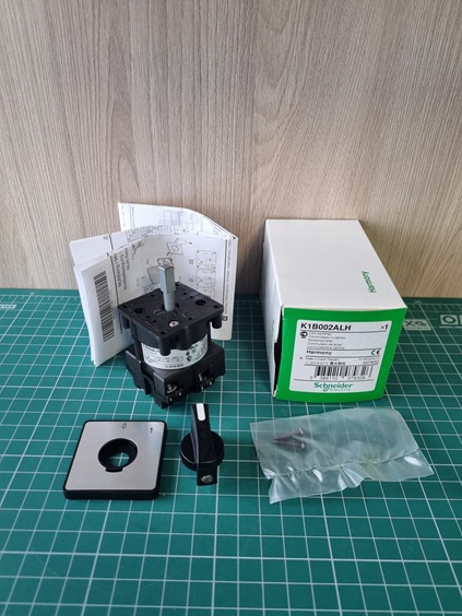 Кулачковый переключатель 12А (0 - 1) K1B002ALH