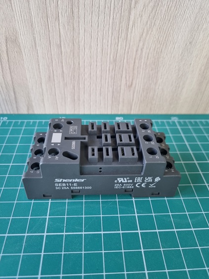 Цоколь SEB11-E, 25A(500V), винтовой зажим, черный, на рейку DIN35, для REH, RPW, RM, 62.31, 62.32, 62.33