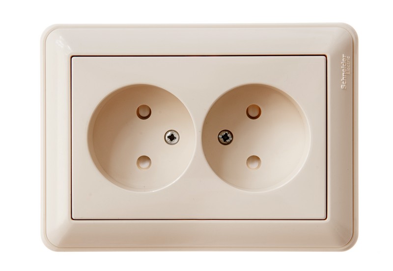 W59 РОЗЕТКА двойная без заземления со шторками, 16А, в сборе, СЛОНОВАЯ КОСТЬ