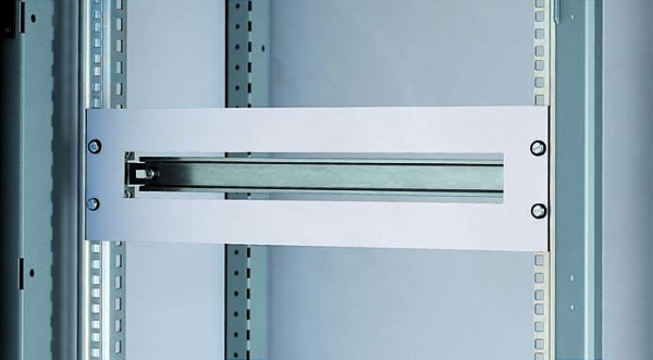 DIN-рейка 19" с фронт.защ. 3U RAL7035