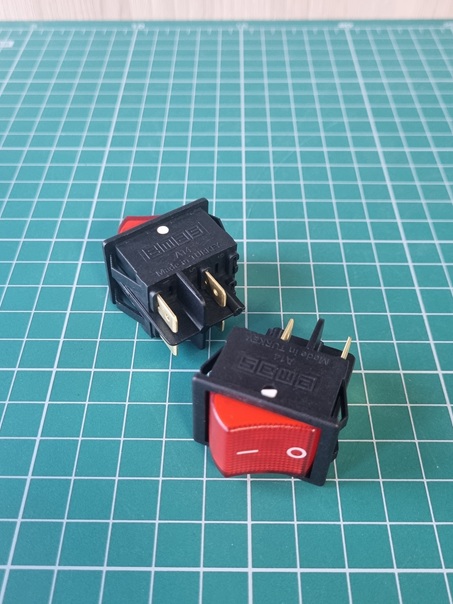 Выключатель клавишный 30*22мм с подсветкой (2НО), чёрный цвет корпуса, маркировка 0-1, подкл. клемма (250В AC, 16А), IP20 A14B1K11