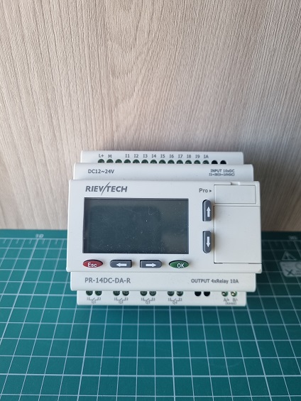 Программируемый логический контроллер PR-14DC-DA-R, 12_24VDC, 10DI(4AI), 4RO, RTC, RS232, RS485, ЖКИ