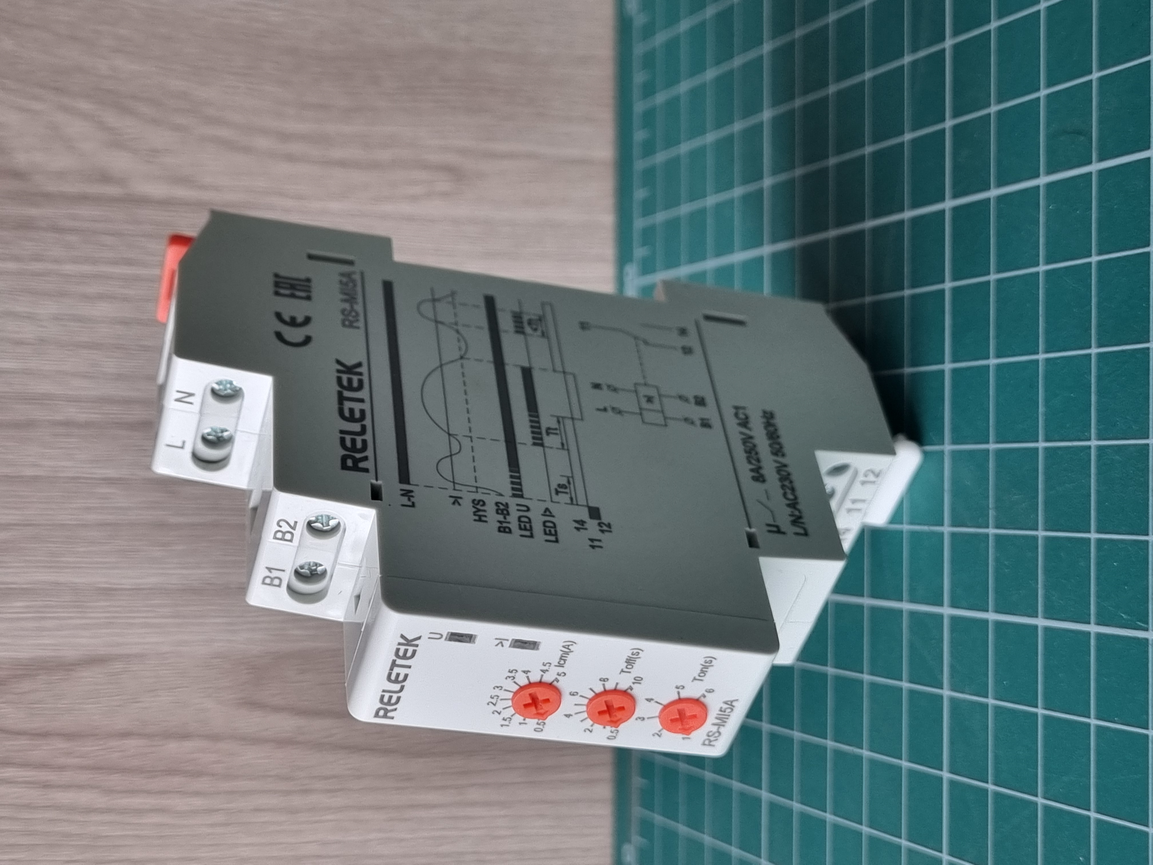 Реле контроля тока RS-MI5A, однофазное, In=5A(0.5_5A), 1CO, 8A(250VAC), 230VAC, Imax, Ton/off 1_6s/0.5_10s, память ошибки, 1M (RS-MI5A)