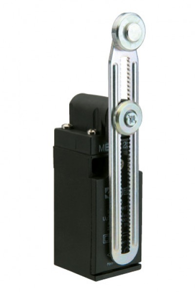 Концевой выключатель, привод реверсивный металлический ролик 18мм с угловым действием, регулируемый (1НЗ+1НО, мгновенное сраб.), серия L3, пластиковый корпус (240В AC, 3А), IP65 L3K13MEM123