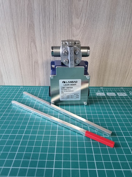 LANBAO LSAR-96MR концевой выключатель 4NC крестоообразного типа на 360°