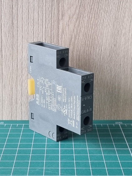 Блок-контакт боковой CAL4-11 (1NO+1NC) для AF09...AF96, 4A-AC15