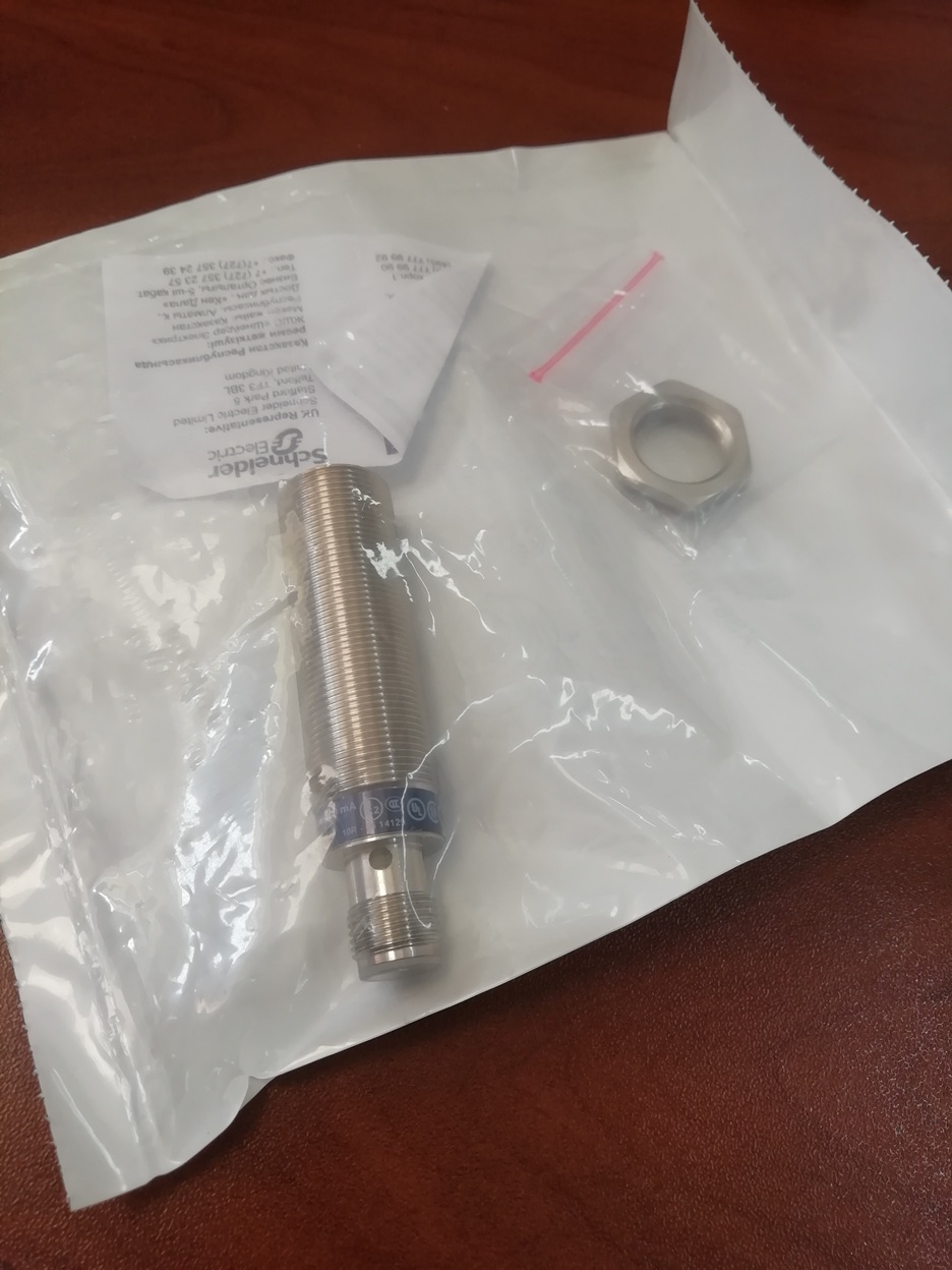 ИНДУКТИВНЫЙ ДАТЧИК ЦИЛИНДР NO PNP M18, L=74mm, латунь, Sn=8mm, 12...48 В постоянного тока, подключ. M12 XS618B1PAM12