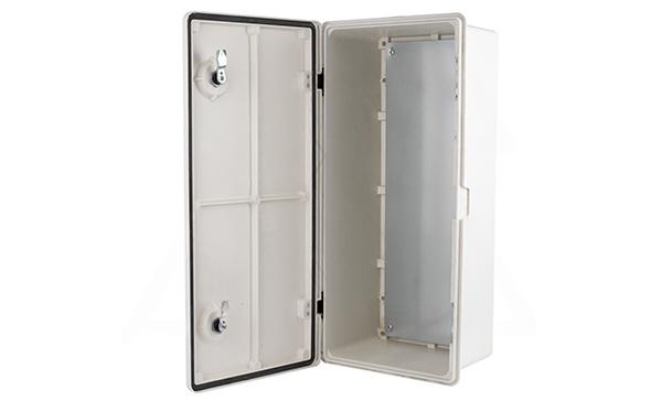 Щит навесной 665x320x200мм (ВxШxГ) из композитного (SMC) материала с монт. панелью 600x220мм, IP65