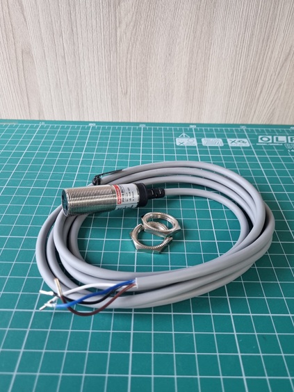 LANBAO PR18-BC10DPR оптический датчик M18 PNP NO+NC Sn=100мм (D-тип) кабель 2м