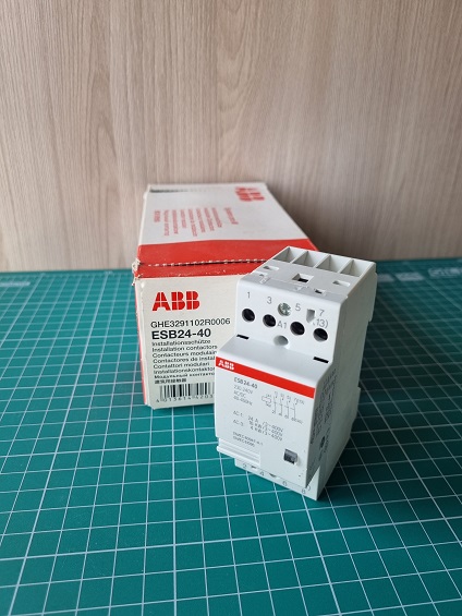 Контактор модульный ESB-24-40 230V АС/DC ABB  4НО 24А AC-1