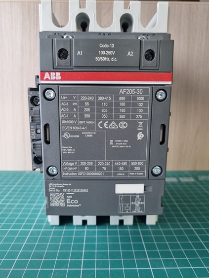 Контактор AF205-30-11-13 100...250VAC/DC, 3NO 205A(350A-AC1) 110kW, всп.контакт 1NO+1NC (4A-AC15)