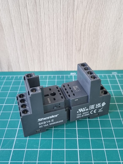 Цоколь SKB14-E, 10A(300V),винтовой зажим, черный, на рейку DIN35/панель, для RKE, RKF, R4N, MY4, 55.34, KMY4, PT4, RCM5