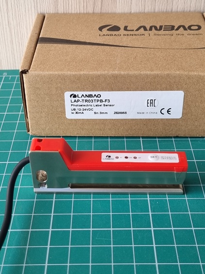 LANBAO LAP-TR03TPB-F3 оптический датчик этикетки PNP с разъемом M8 4pin