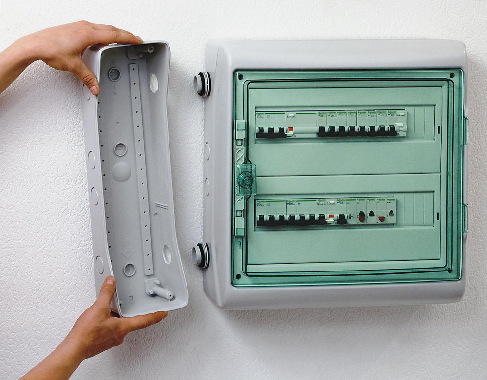 ПЫЛЕВЛАГОЗАЩИЩЕННЫЙ.КОРПУС.ЩИТА KAEDRA 2*18 МОД