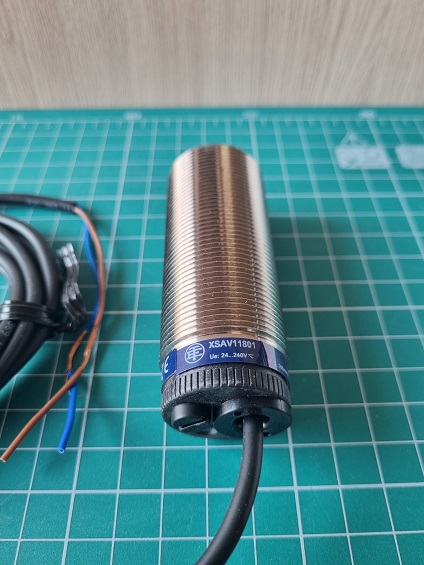 ИНДУКТИВНЫЙ ДАТЧИК ЦИЛИНДР NC XSAV11801