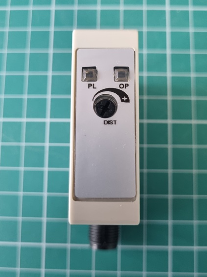 LANBAO PTF-BC50DPR-E2 оптический датчик 50x50x17мм 10-30DC PNP NO+NC Sn=500vм (D-тип) разъем М12